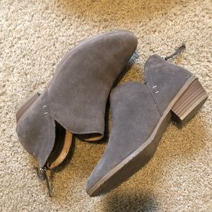 Kenneth Cole ankle boots